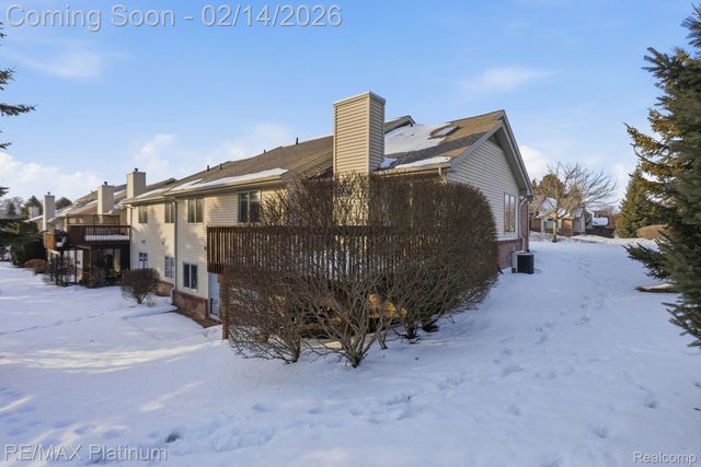 1239 Cedarwood Drive, Brighton, MI 48116