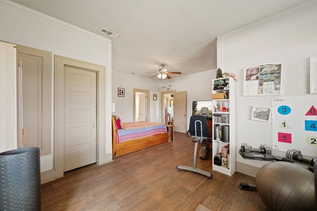 9916 Horizon LN, Austin, TX 78719