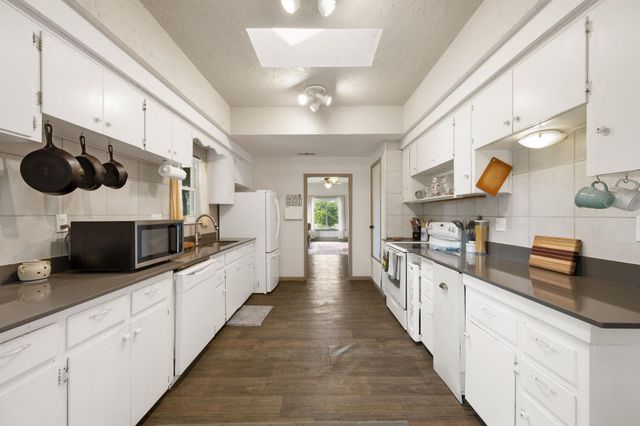 9916 Horizon LN, Austin, TX 78719