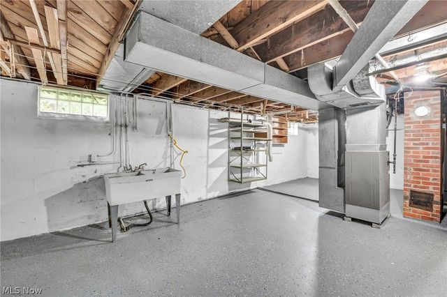 4250 Verona Road, South Euclid, OH 44121