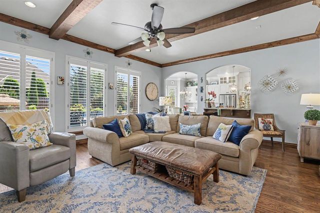 800 Newport Bridge Court, Edmond, OK 73034