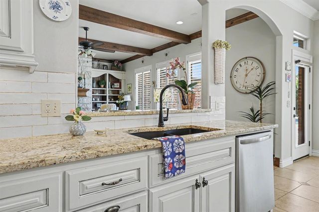 800 Newport Bridge Court, Edmond, OK 73034
