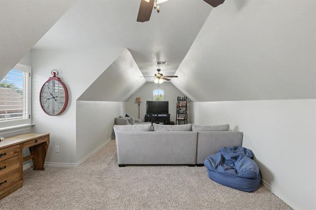 800 Newport Bridge Court, Edmond, OK 73034