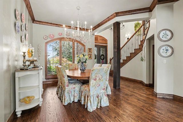 800 Newport Bridge Court, Edmond, OK 73034