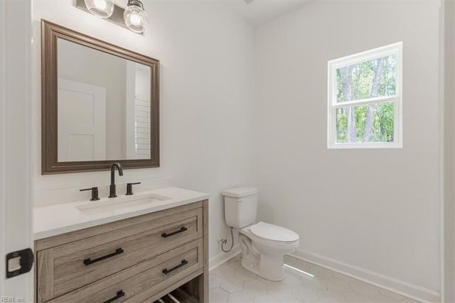 622 Ambrose ST, Chesapeake, VA 23322
