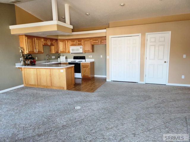 1575 Windsor Drive, Ammon, ID 83406