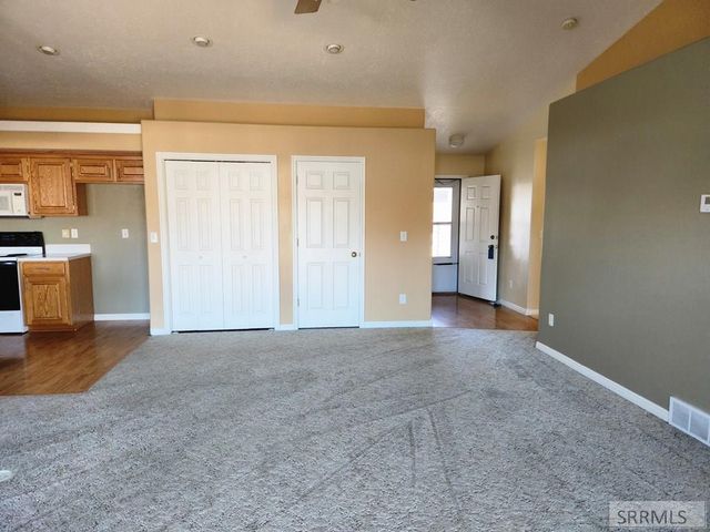 1575 Windsor Drive, Ammon, ID 83406