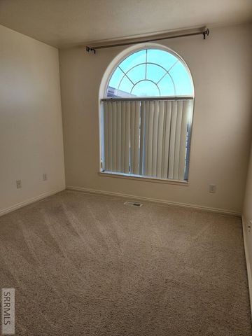 1575 Windsor Drive, Ammon, ID 83406