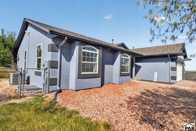 49 E Lyons Dr, Pueblo West, CO 81007