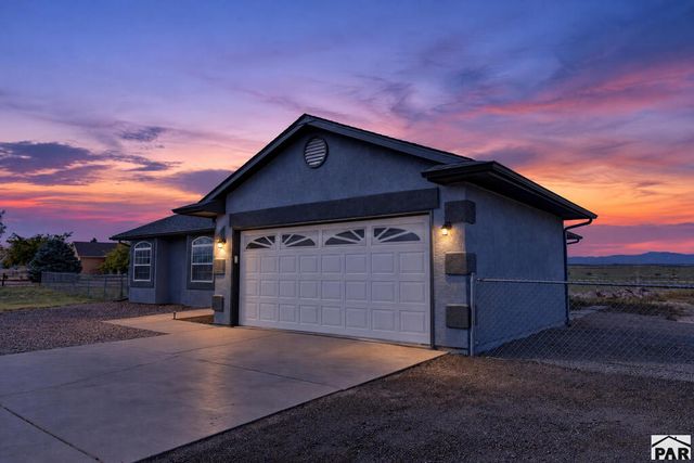 49 E Lyons Dr, Pueblo West, CO 81007