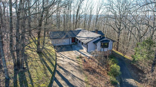 3465 Crown Colony Drive NW, Cleveland, TN 37312