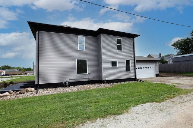 107 SW 2nd Street, Ogden, IA 50212