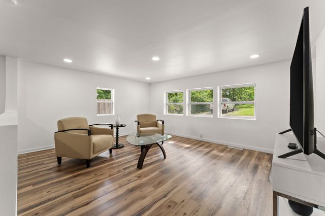 10623 Porter Street, Crown Point, IN 46307