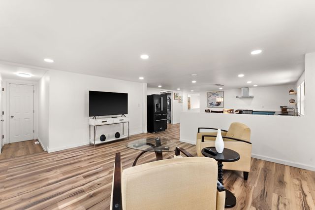 10623 Porter Street, Crown Point, IN 46307