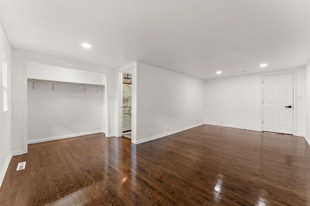 10623 Porter Street, Crown Point, IN 46307