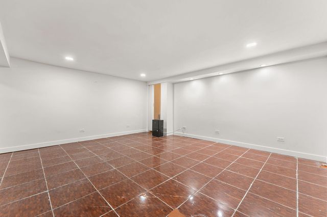 10623 Porter Street, Crown Point, IN 46307