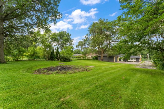10623 Porter Street, Crown Point, IN 46307
