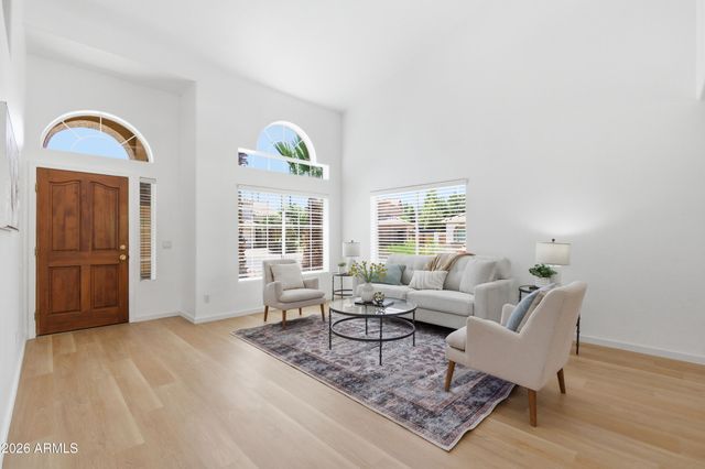 1548 W SAND DUNE Drive, Gilbert, AZ 85233