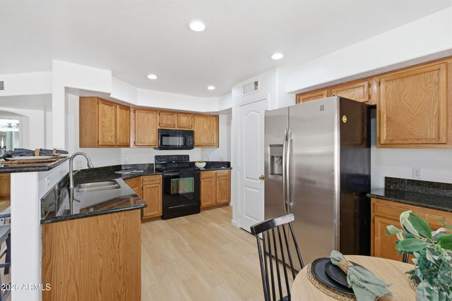 1548 W SAND DUNE Drive, Gilbert, AZ 85233