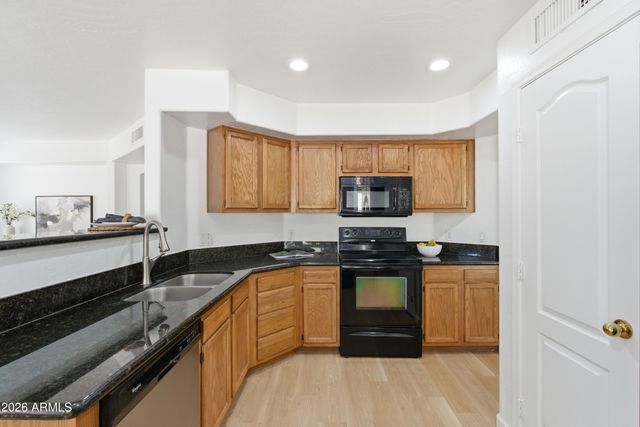 1548 W SAND DUNE Drive, Gilbert, AZ 85233