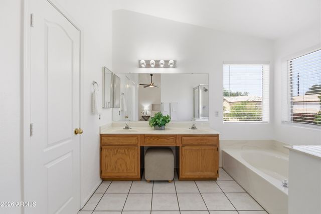 1548 W SAND DUNE Drive, Gilbert, AZ 85233