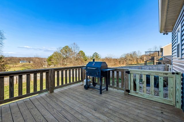 142 Pine Ave, Morrison, TN 37357