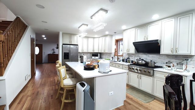 3646 S Parnell Avenue, Chicago, IL 60609