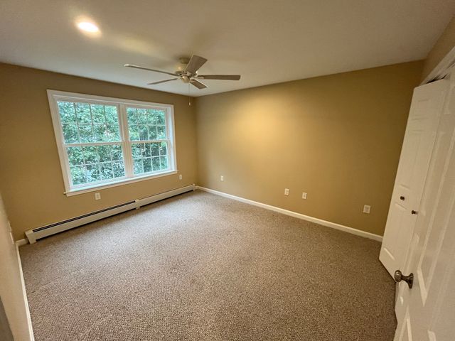 17 Arcade Street B, Northbridge, MA 01588