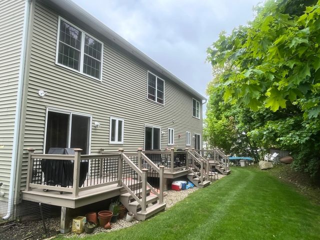 17 Arcade Street B, Northbridge, MA 01588