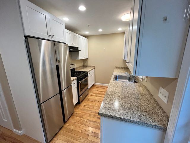17 Arcade Street B, Northbridge, MA 01588