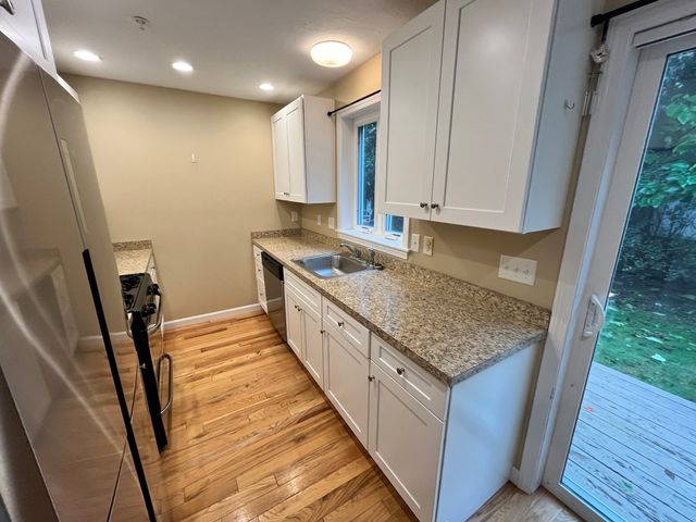 17 Arcade Street B, Northbridge, MA 01588