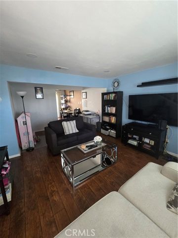 8792 Valley View B, Buena Park, CA 90620