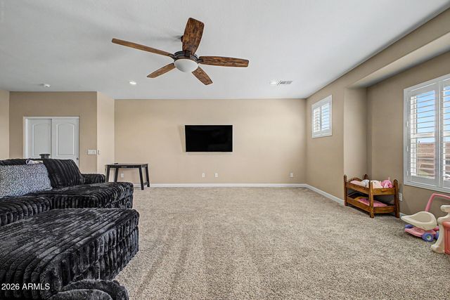 808 W BRANGUS Way, San Tan Valley, AZ 85143