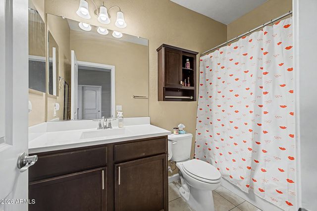 808 W BRANGUS Way, San Tan Valley, AZ 85143