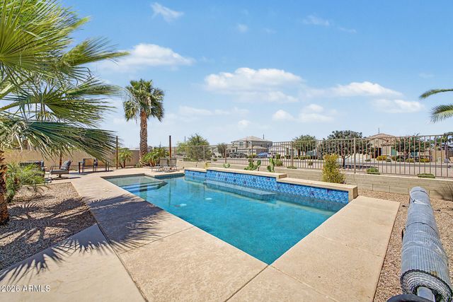 808 W BRANGUS Way, San Tan Valley, AZ 85143
