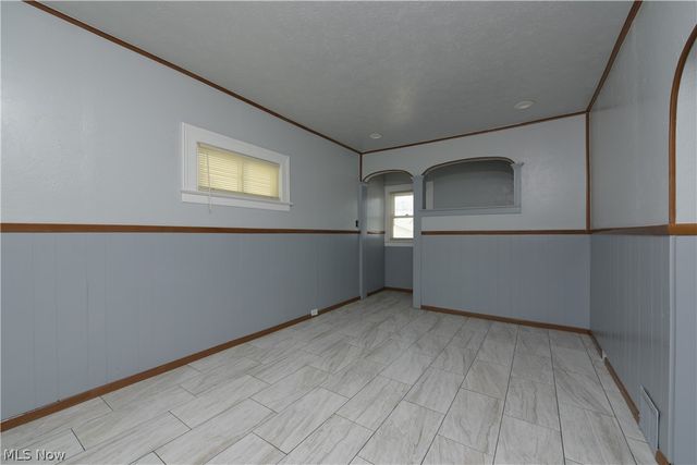 3437 W 95th Street, Cleveland, OH 44102