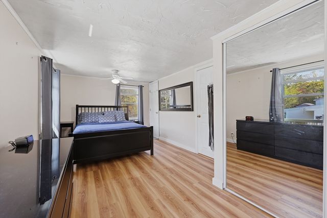 366 Mount Wayte Ave, Framingham, MA 01702