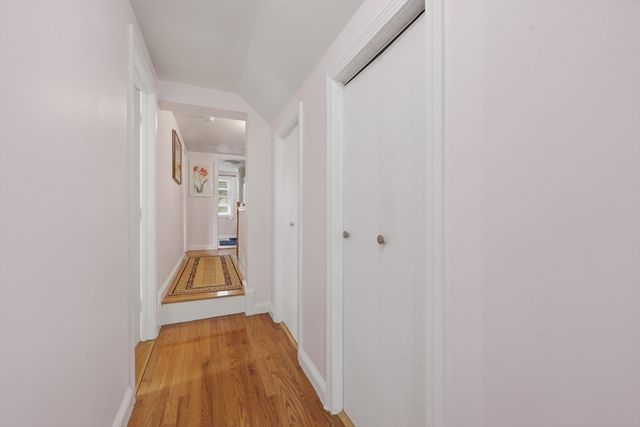 366 Mount Wayte Ave, Framingham, MA 01702