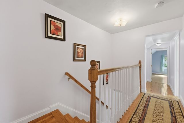 366 Mount Wayte Ave, Framingham, MA 01702