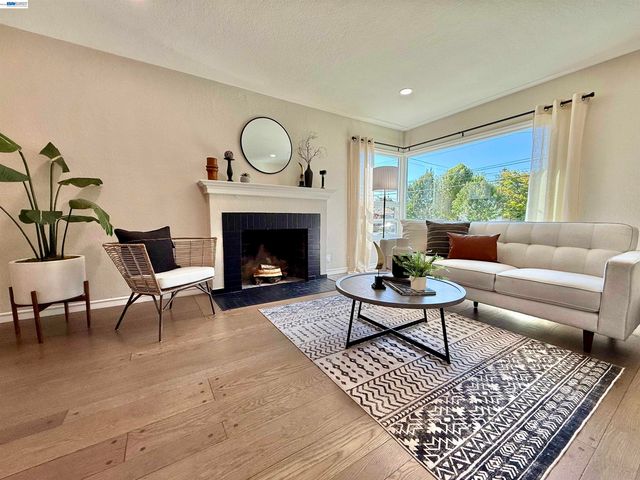 291 Lorraine Blvd, San Leandro, CA 94577