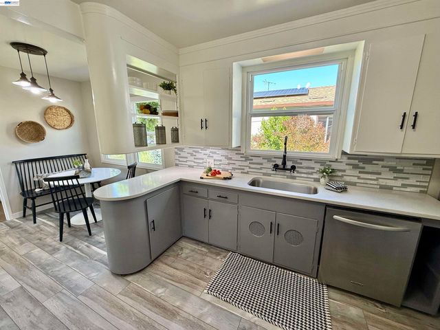 291 Lorraine Blvd, San Leandro, CA 94577