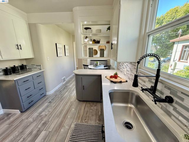 291 Lorraine Blvd, San Leandro, CA 94577