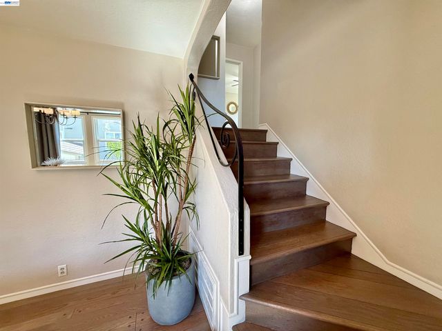 291 Lorraine Blvd, San Leandro, CA 94577