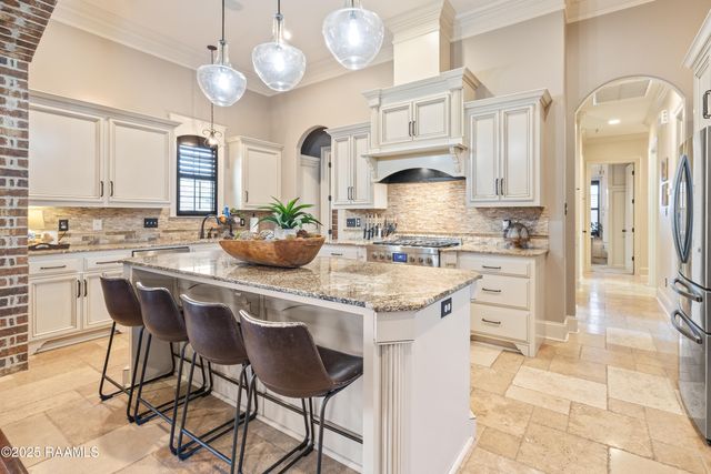 203 Rue De Chambery, Broussard, LA 70518