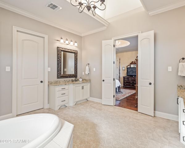 203 Rue De Chambery, Broussard, LA 70518