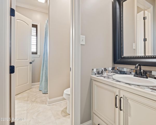 203 Rue De Chambery, Broussard, LA 70518