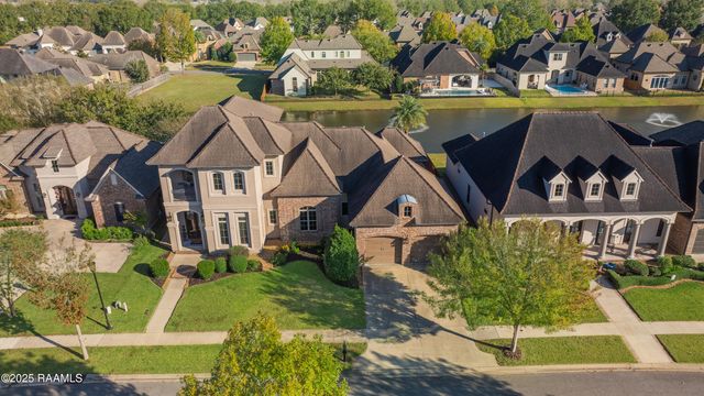 203 Rue De Chambery, Broussard, LA 70518