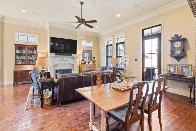 203 Rue De Chambery, Broussard, LA 70518