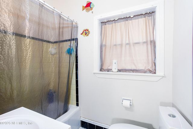 5242 HELM Avenue, Jacksonville, FL 32244