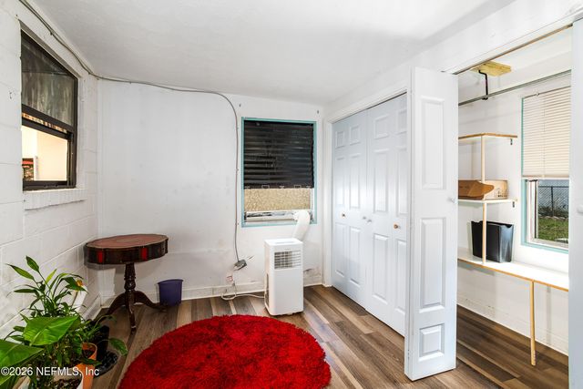 5242 HELM Avenue, Jacksonville, FL 32244